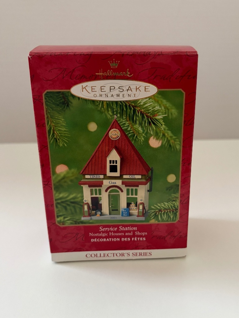 Hallmark Ornaments Nostalgic Houses & Shops 2001 Service Station